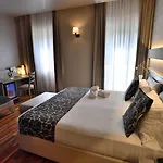 Hotel Indigo - Grand Des Arts By Ihg 4*