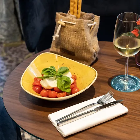 Indigo - Grand Des Arts, An Ihg (adults Only) 4*