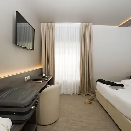 Hotel Indigo - Grand Des Arts, An Ihg (adults Only) Verona