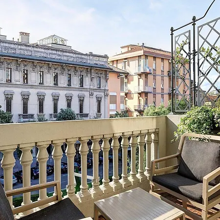 Indigo - Grand Des Arts Hotel 4*