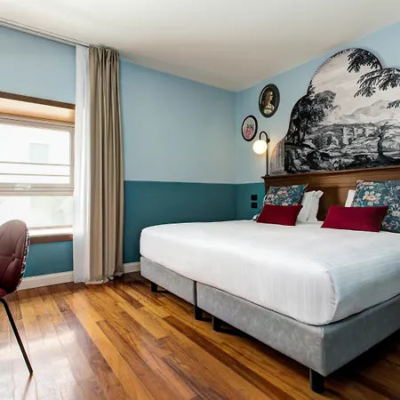 Hotel Indigo - Grand Des Arts 4*