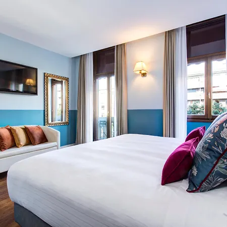 Indigo - Grand Des Arts