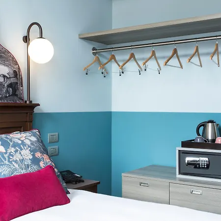 Hotel Indigo - Grand Des Arts 4*